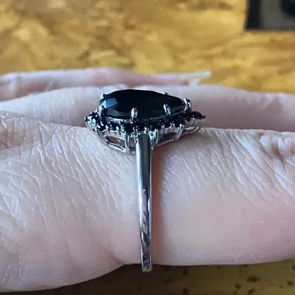 Natural Black Spinel Sterling Silver Teardrop Ring Size 9 - Picture 3 of 10